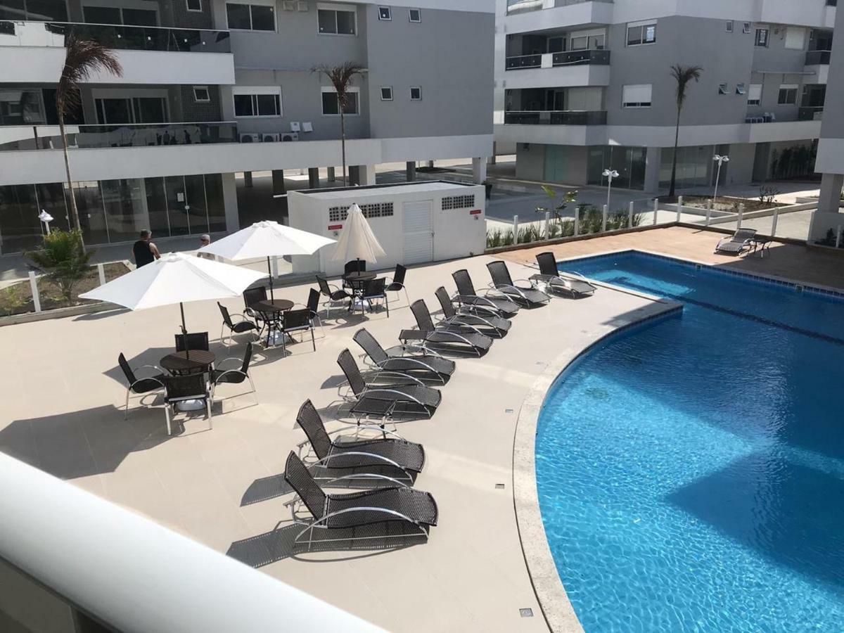 Apartamento luxuoso à 200 m da praia em Florianópolis-SC Exterior foto